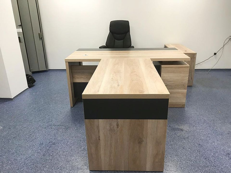 Офисный стол на заказ по вашим размерам