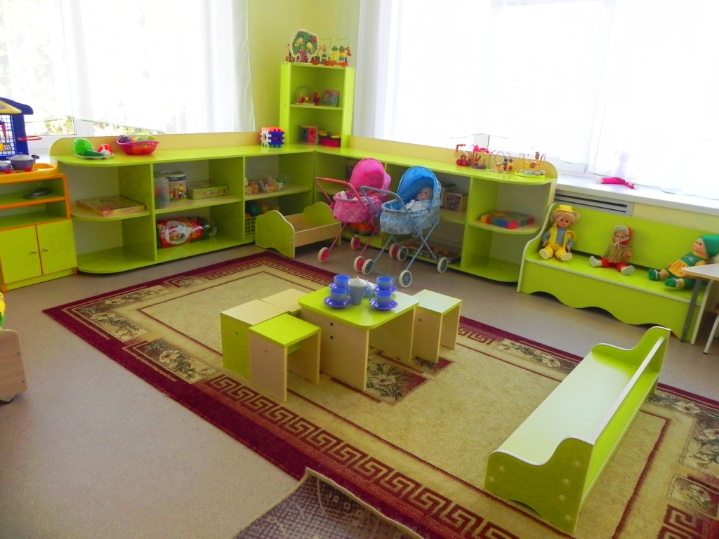 MAAM.ru: «Деревенский уголок» на участке в детском саду