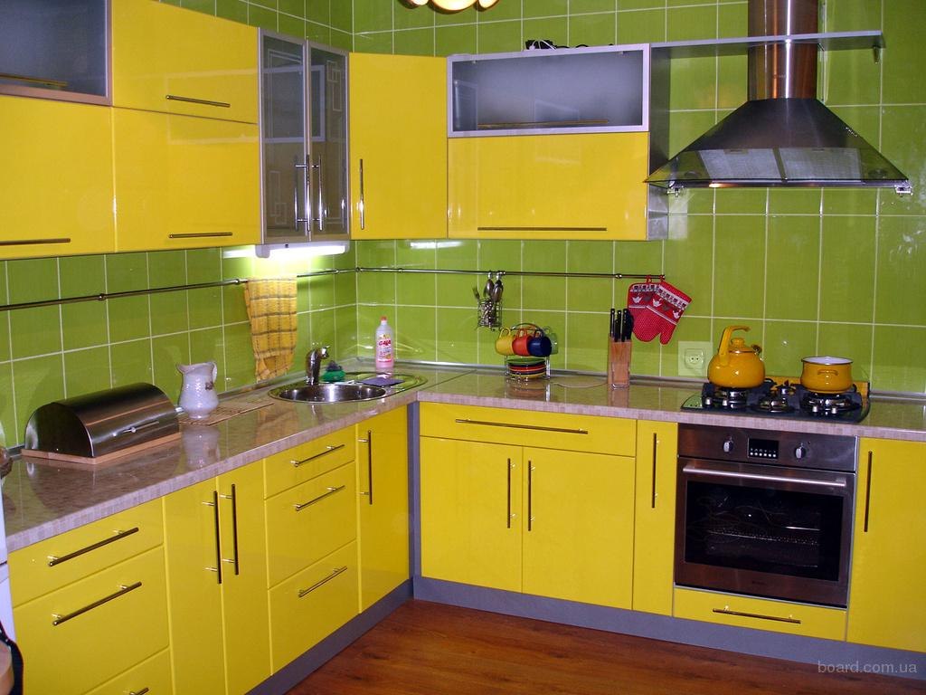 кухонный гарнитур на заказ желтый